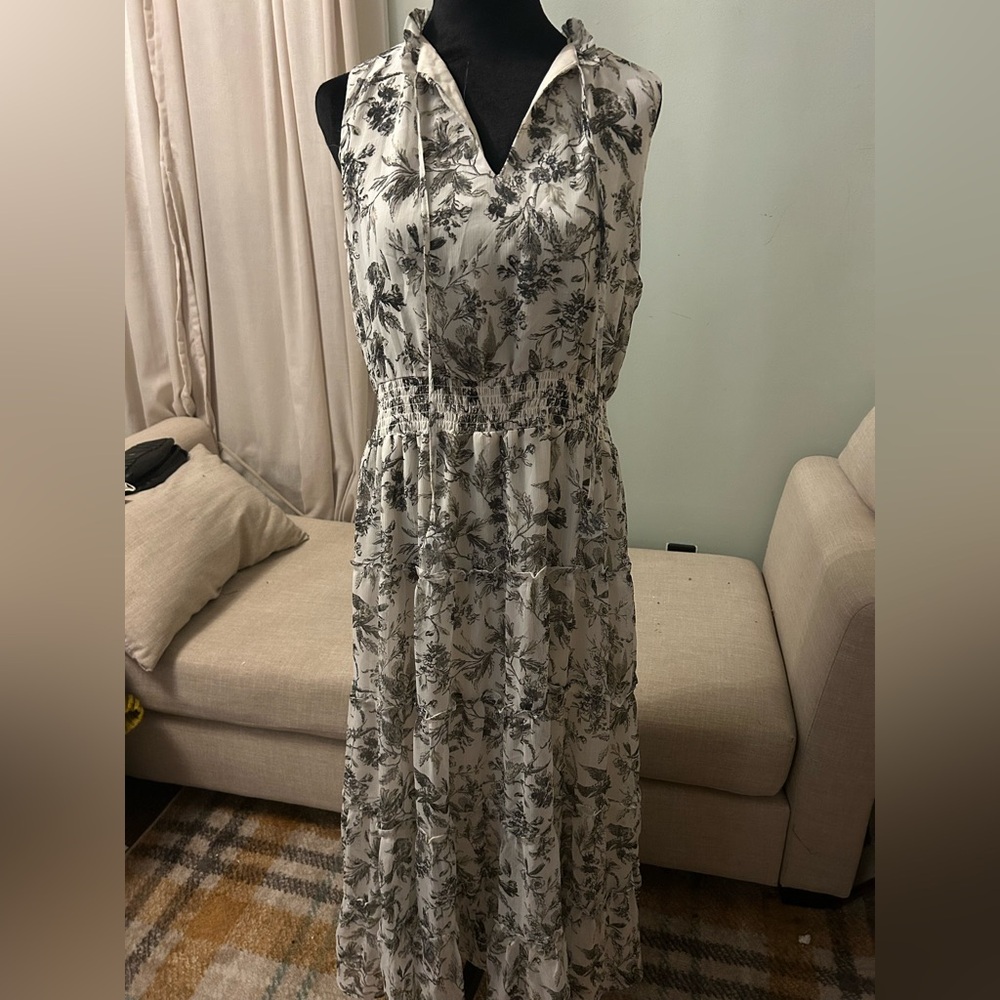 Express White Floral Print Sleeveless Midi Dress